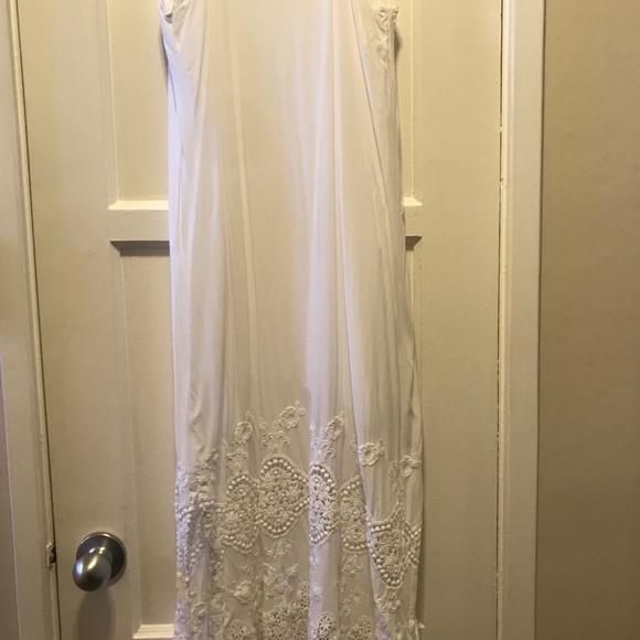 Show Me Your MuMu White Boho Maxi Dress - Size M - Picture 4 of 6
